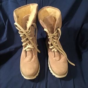 Faux fur lined boots